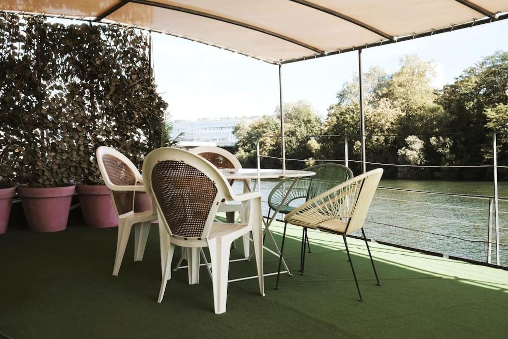 Belle Peniche Romantique A Paris 불로니으 빌렁꾸흐 외부 사진